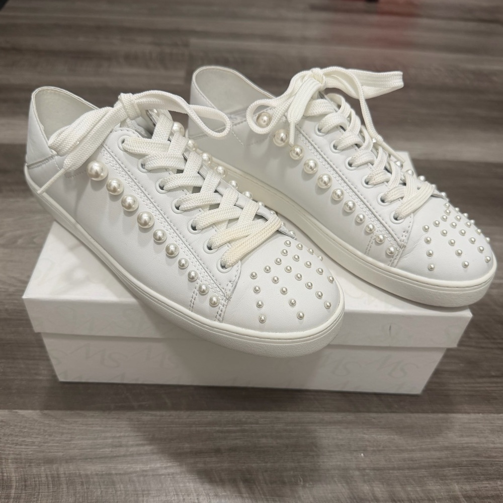 Stuart Weitzman Goldie Convertible pearl sneaker